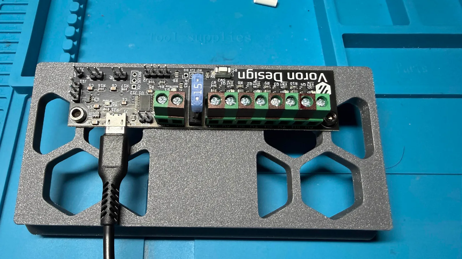 Voron 300/350 Rear Skirt Wago Halterung | Klipper Expander Mod - image4 Voron 300/350 Rear Skirt Wago Halterung | Klipper Expander Mod – Bild 4