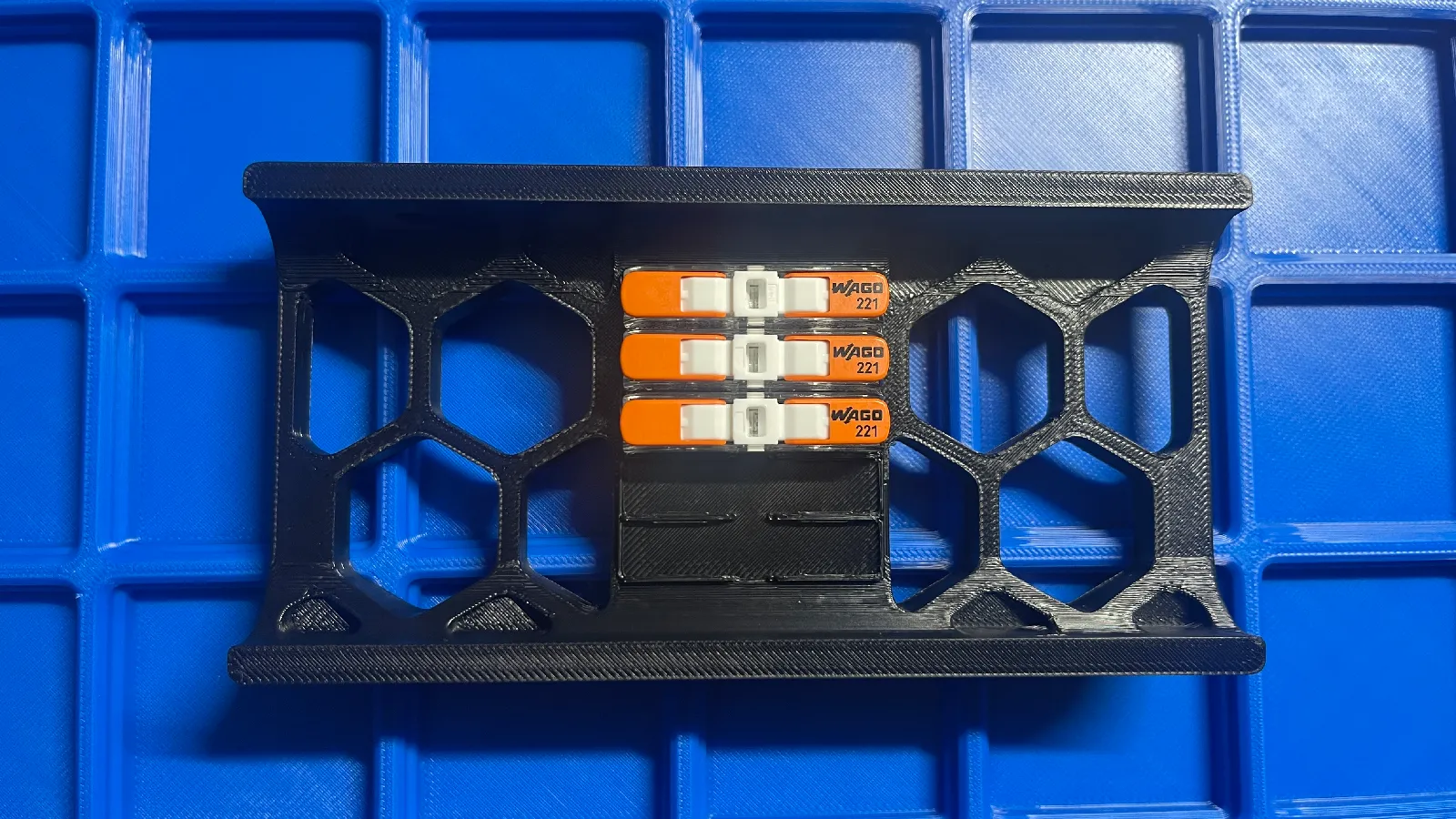 Voron 300/350 Rear Skirt Wago Halterung | Klipper Expander Mod - image5 Voron 300/350 Rear Skirt Wago Halterung | Klipper Expander Mod – Bild 5
