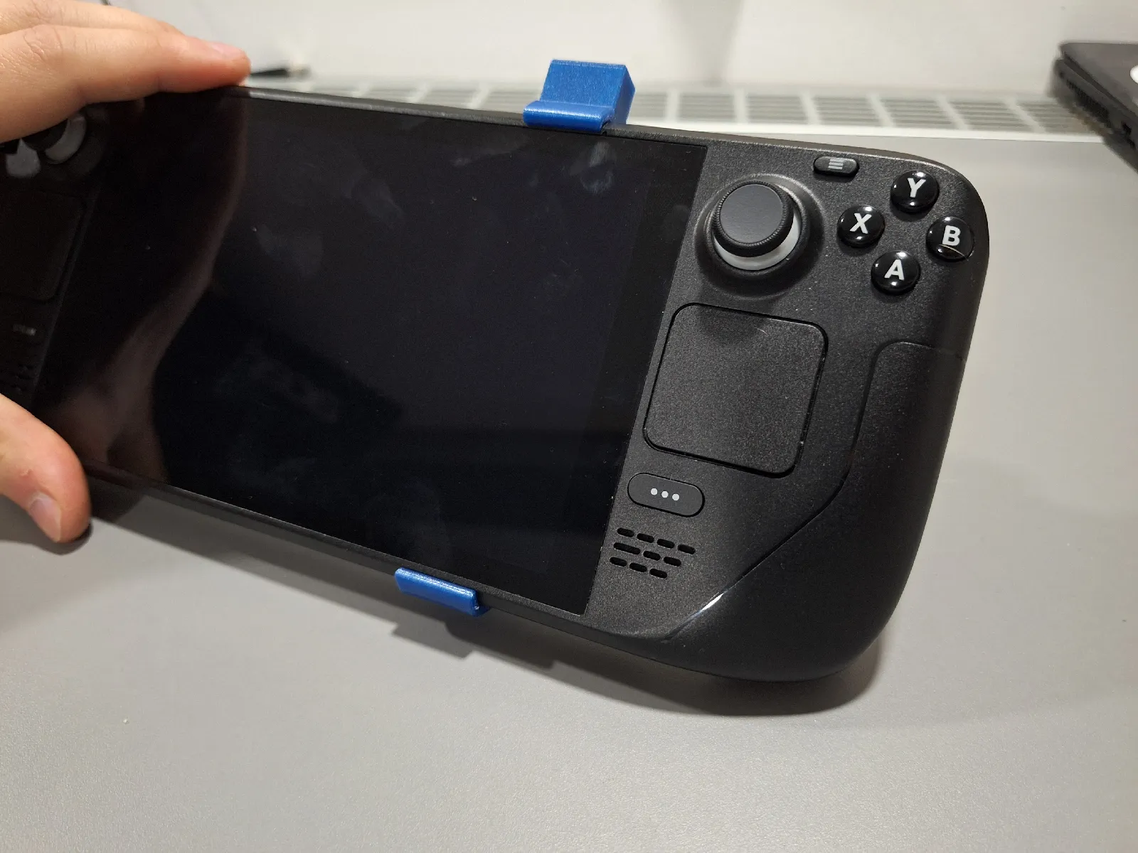 Steam Deck USB-C Zugentlastung | Schutz für Ladeanschluss - image4 Steam Deck USB-C Zugentlastung | Schutz für Ladeanschluss – Bild 4