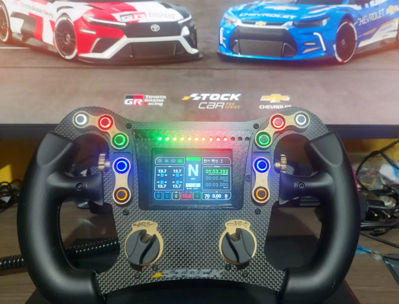 Stock Car Brasil Simracing Lenkrad DIY-Kit - image3 Stock Car Brasil Simracing Lenkrad DIY-Kit – Bild 3