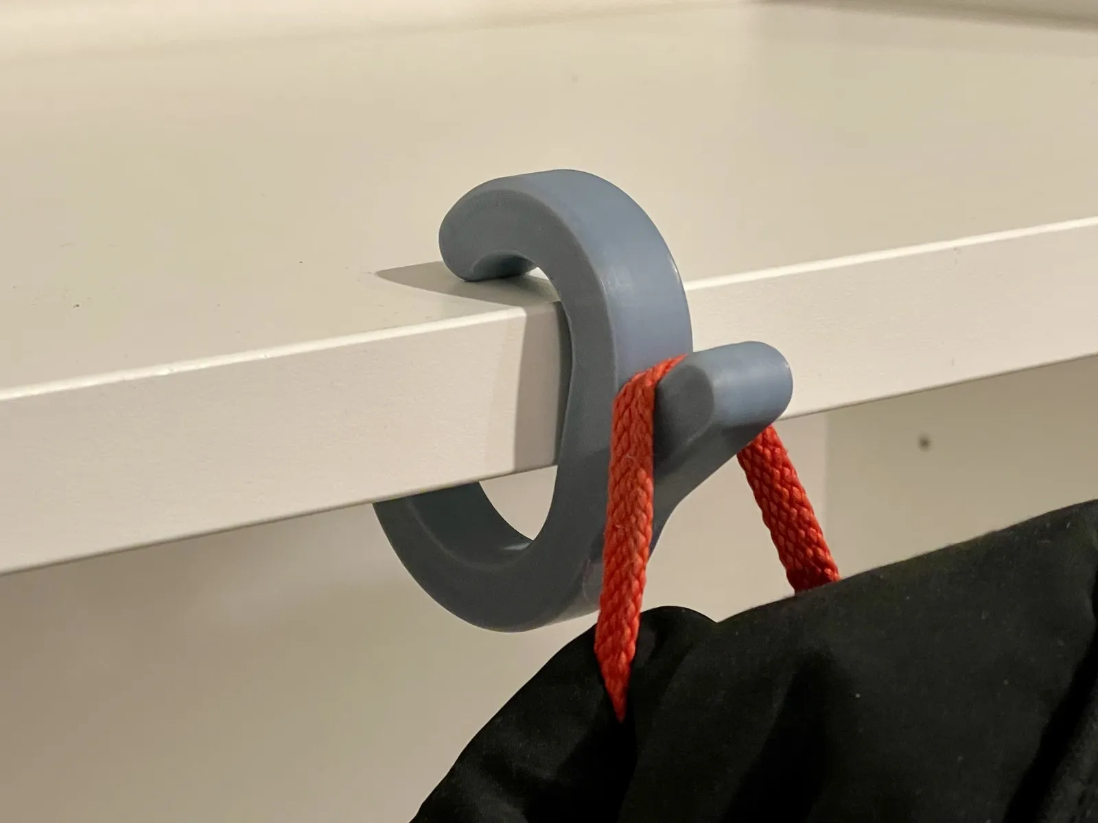 Kompakter Tischhaken für Tischplatten bis 24mm - 4er Set