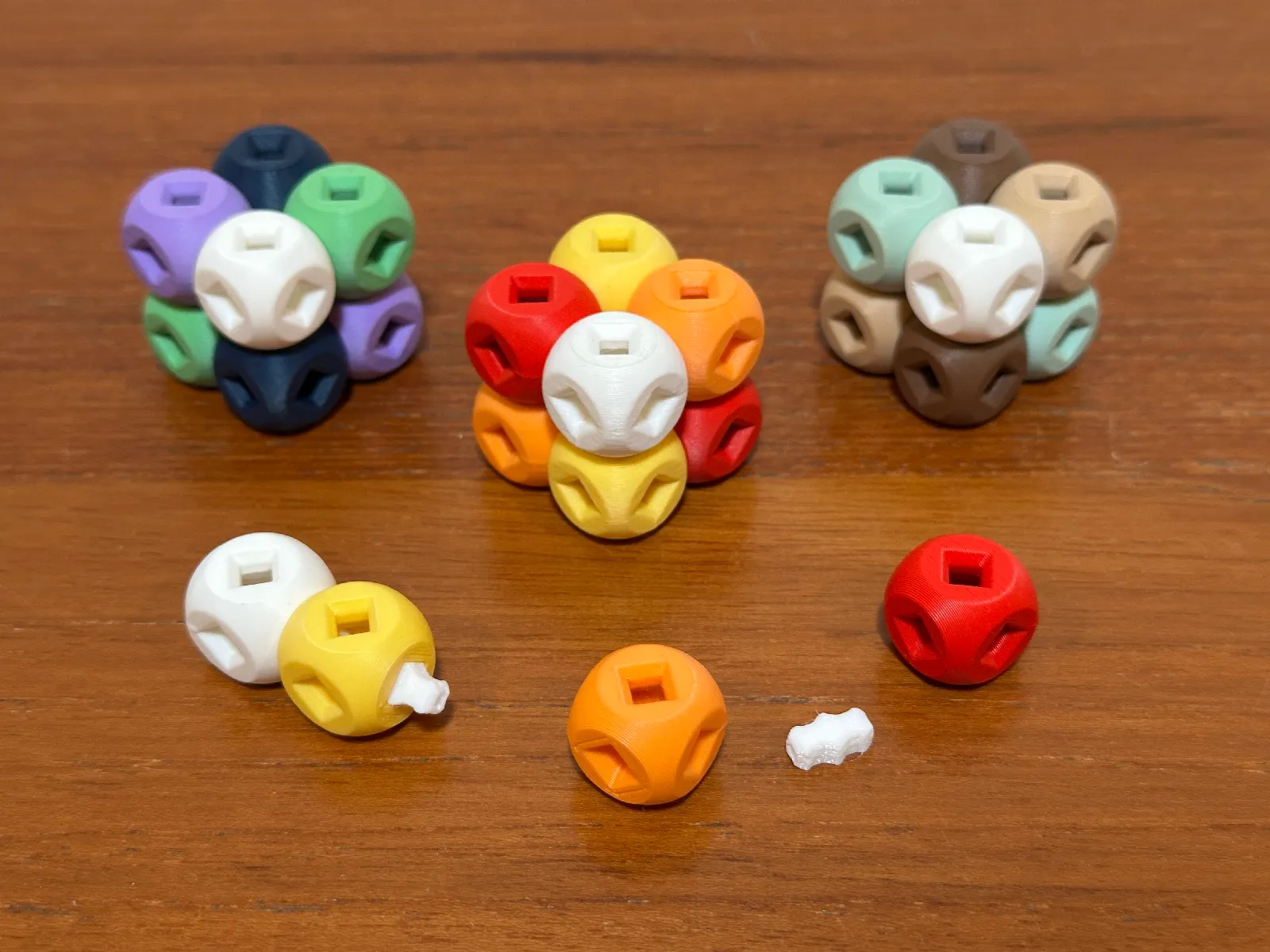 Quble Fidget Toy & Bausteine | Modulares Stecksystem