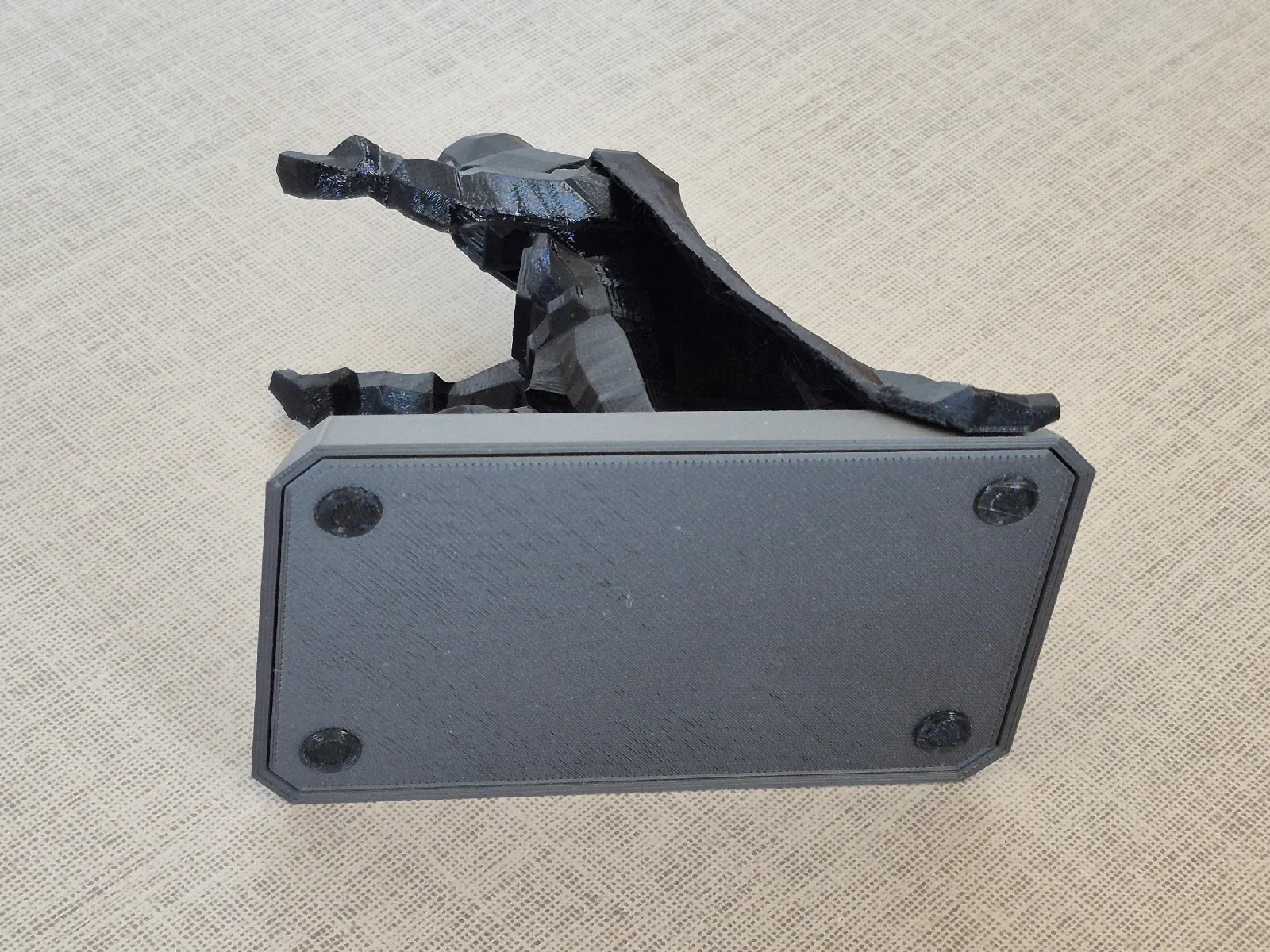 Darth Vader Stifthalter | Low-Poly Figur für den Schreibtisch - image8 Darth Vader Stifthalter | Low-Poly Figur für den Schreibtisch – Bild 9