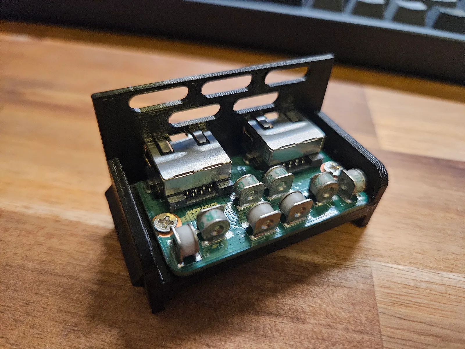 10 Zoll Rack Modular Mounts | Netzwerktechnik Halterung - image19 10 Zoll Rack Modular Mounts | Netzwerktechnik Halterung – Bild 11