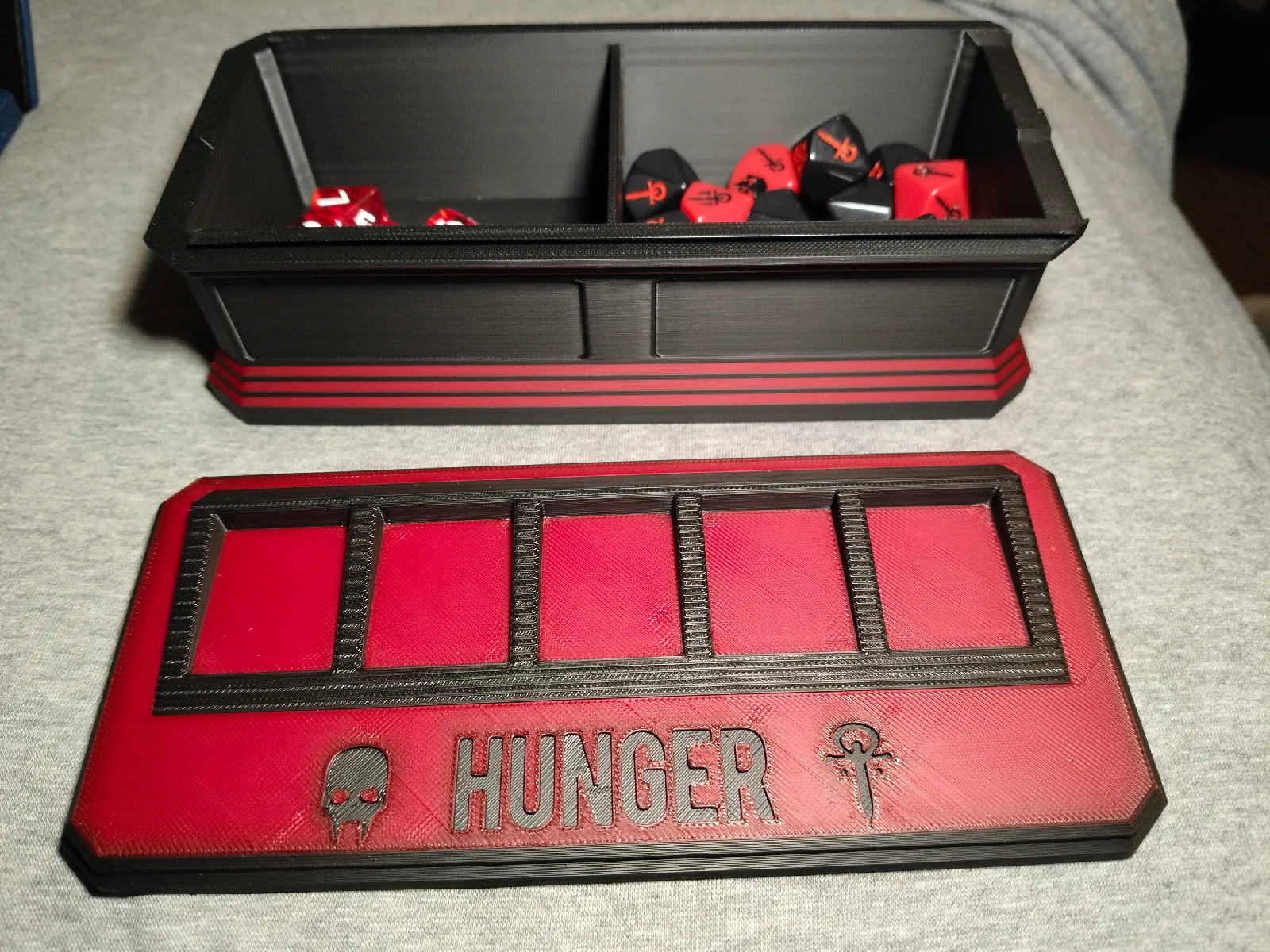 Vampire: The Masquerade Würfelbox | Hunger Tracker & Organizer