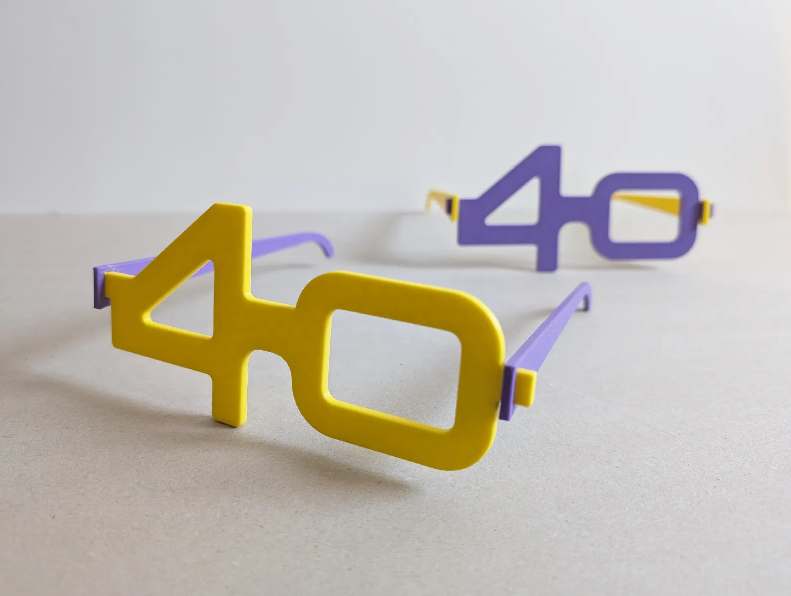 Partybrille 40. Geburtstag | Lustiges Party-Accessoire