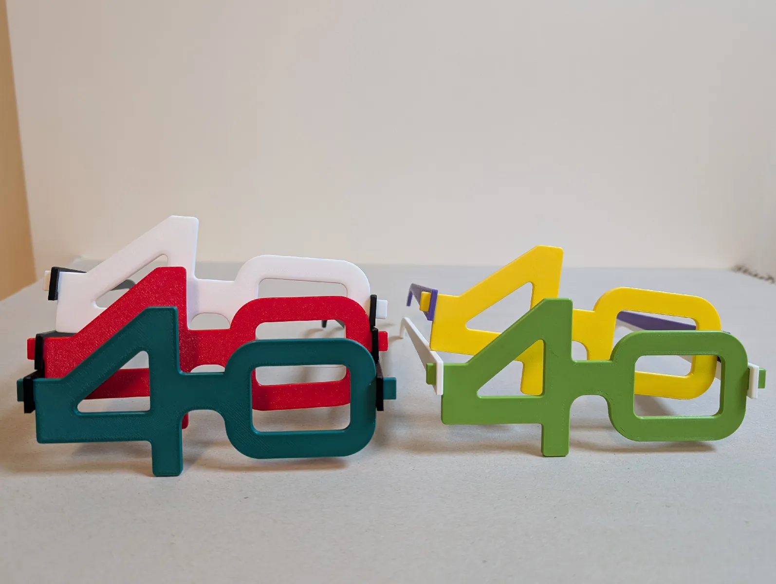 Partybrille 40. Geburtstag | Lustiges Party-Accessoire - image4 Partybrille 40. Geburtstag | Lustiges Party-Accessoire – Bild 4
