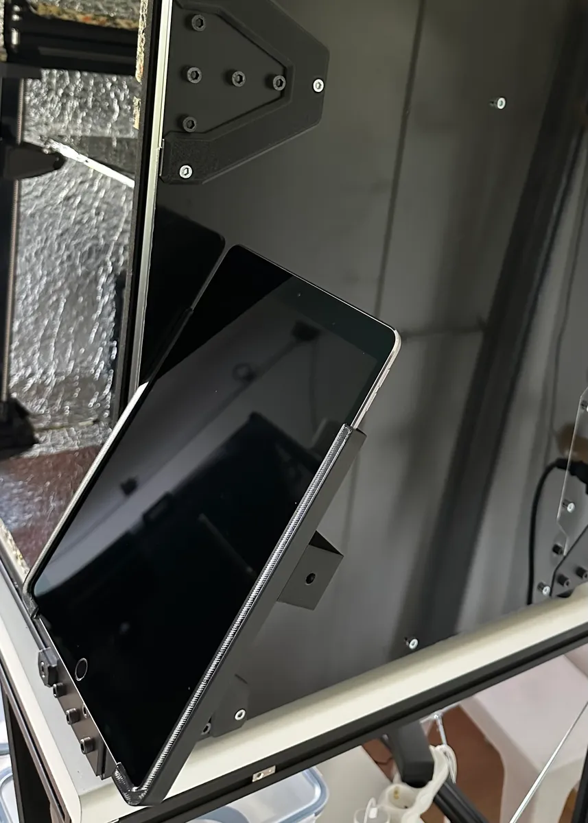 iPad 10.9 Halterung für Ratrig V-Core 3 & 4 | Seitenmontage