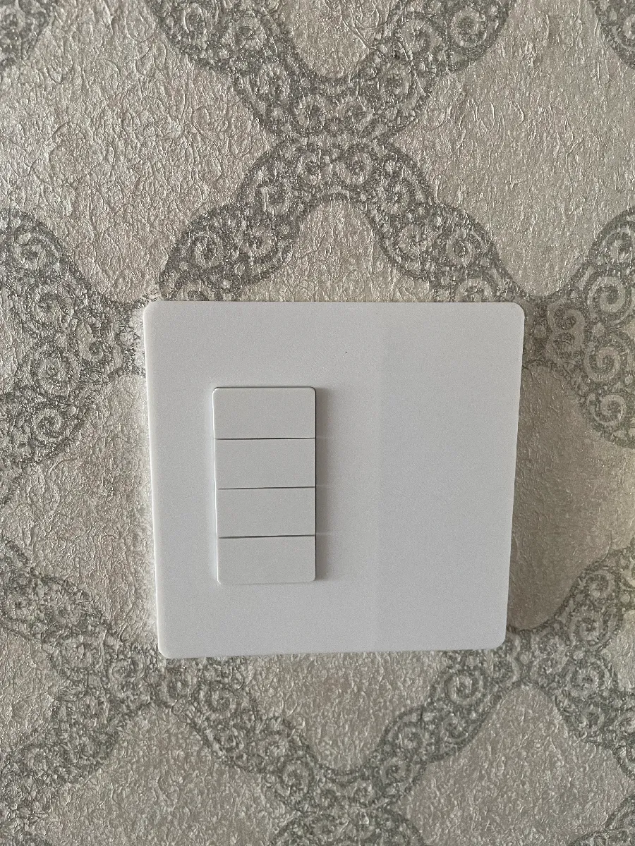 Moes Schalterblende 2x2 auf 1x4 | Smart Home Adapter