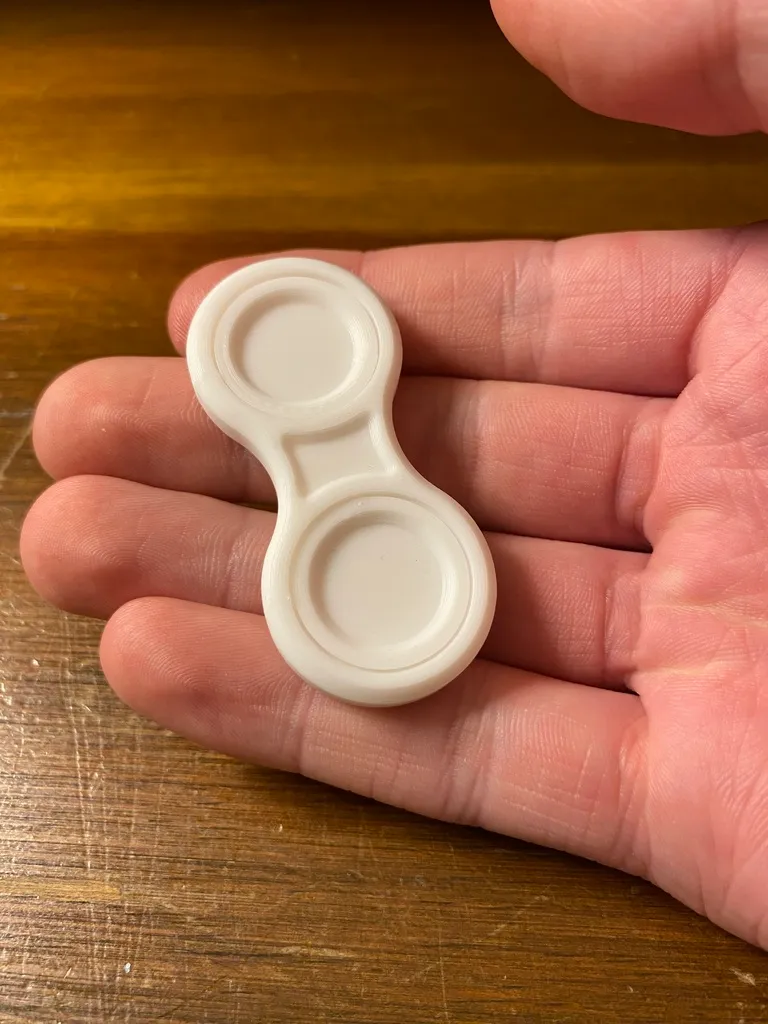 Double Axis Fidget Spinner | Mechanisches Fingerspielzeug - image4 Double Axis Fidget Spinner | Mechanisches Fingerspielzeug – Bild 4