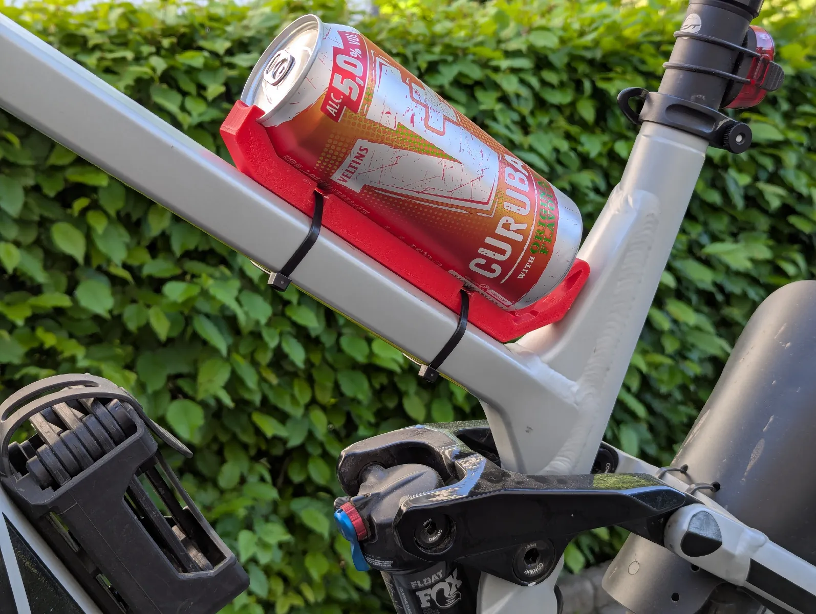 Fahrrad Getränkehalter 500ml Dose | Robuste Clip-Halterung