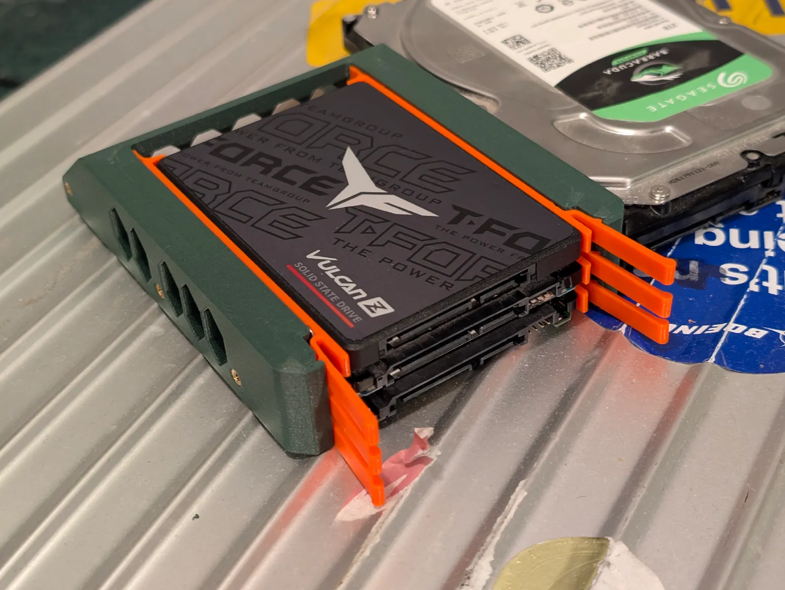 SSD zu HDD Adapter 3-fach | 2.5 auf 3.5 Zoll Einbaurahmen