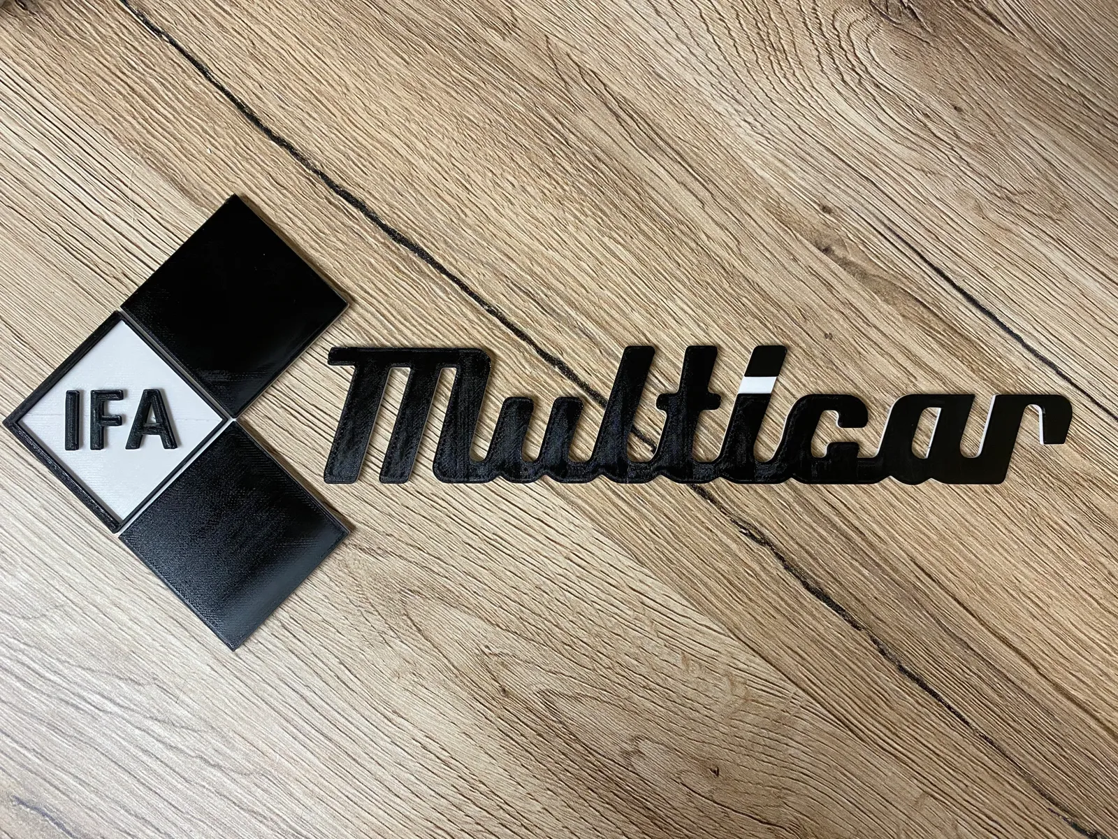 IFA Multicar Logo & Emblem | Retro Fahrzeug-Zubehör