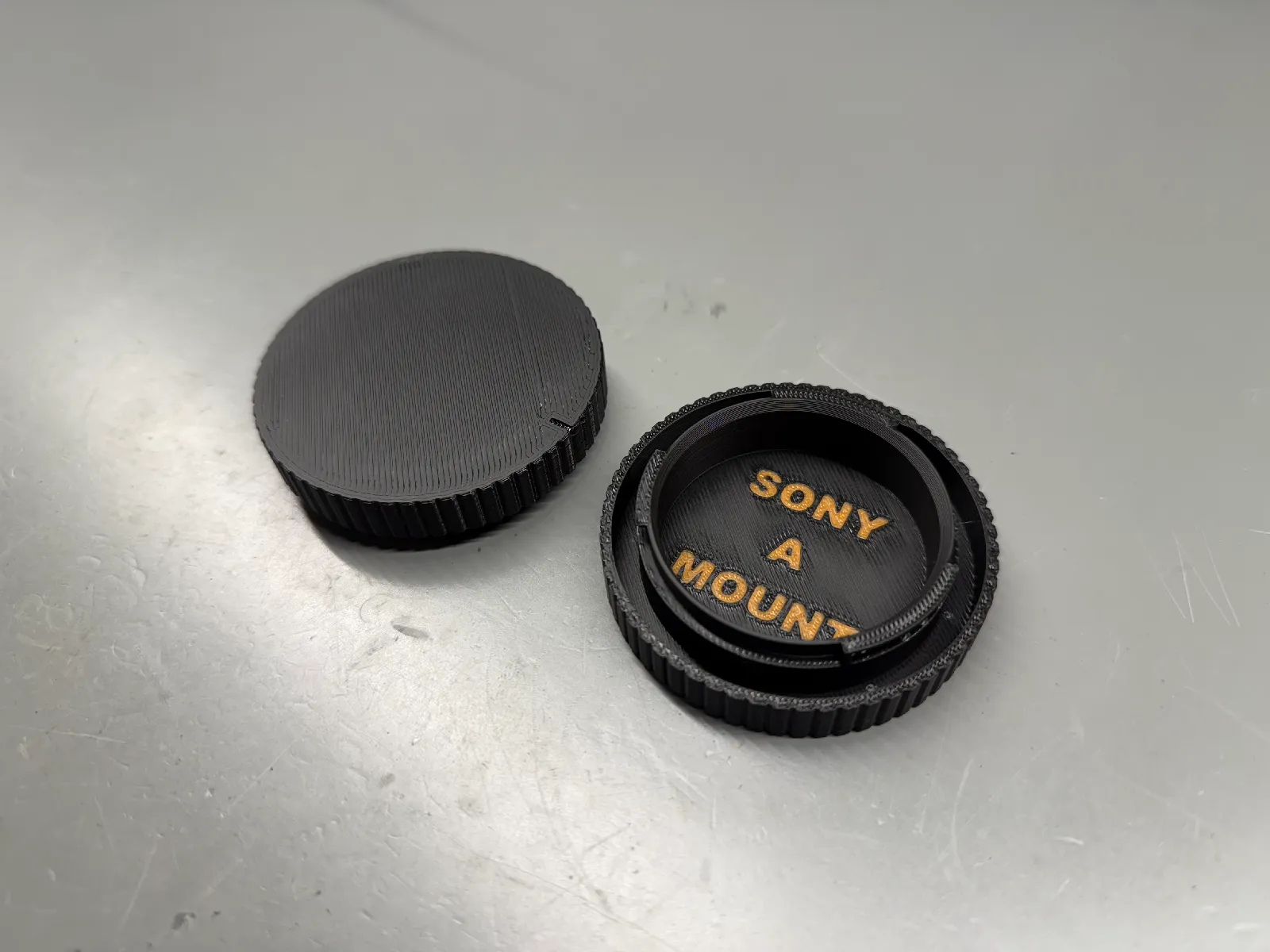 Sony A-Mount Gehäusedeckel | Kamera Body Cap Schutz - image7 Sony A-Mount Gehäusedeckel | Kamera Body Cap Schutz – Bild 7
