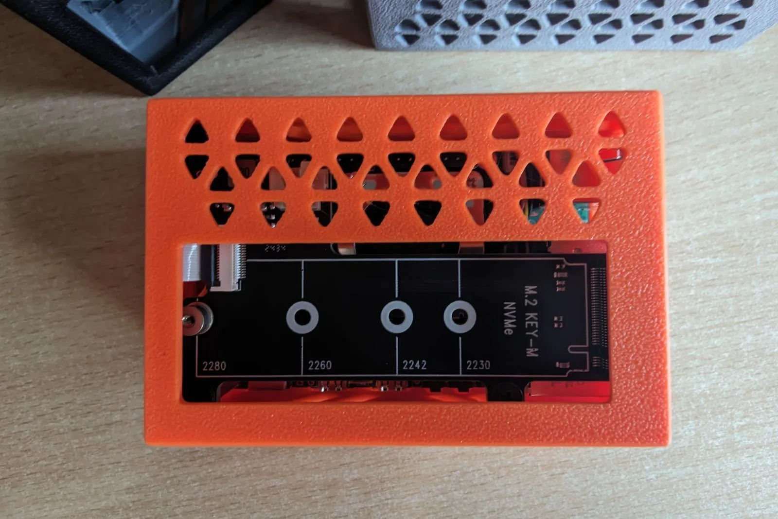 Raspberry Pi 5 Gehäuse | NVMe & Active Cooler Case - image3 Raspberry Pi 5 Gehäuse | NVMe & Active Cooler Case – Bild 4