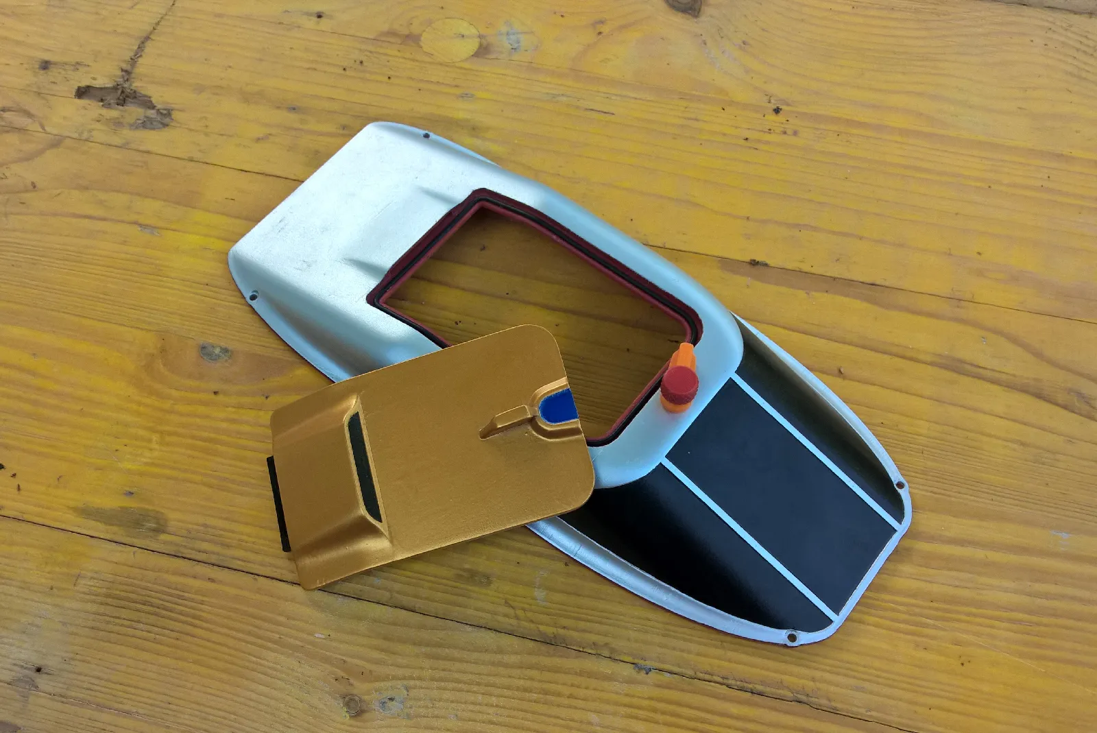 Verbesserter Deckel für Bashtech RC Jet Boat - image4 Verbesserter Deckel für Bashtech RC Jet Boat – Bild 4