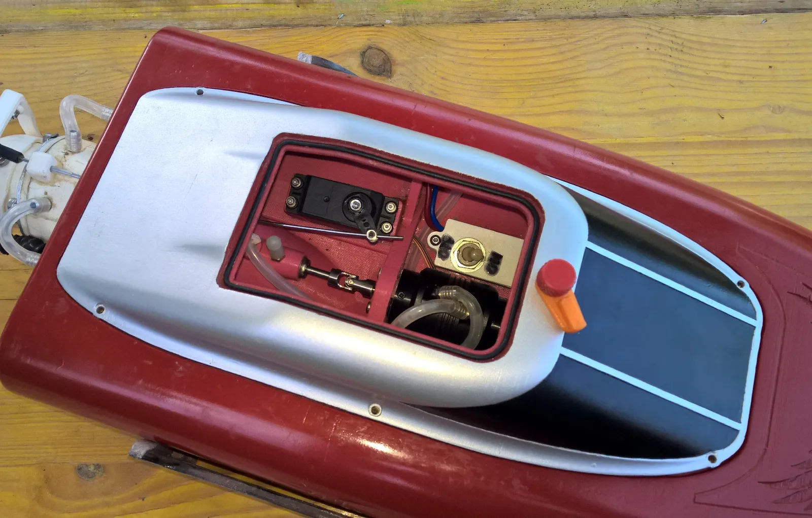 Verbesserter Deckel für Bashtech RC Jet Boat - image5 Verbesserter Deckel für Bashtech RC Jet Boat – Bild 5