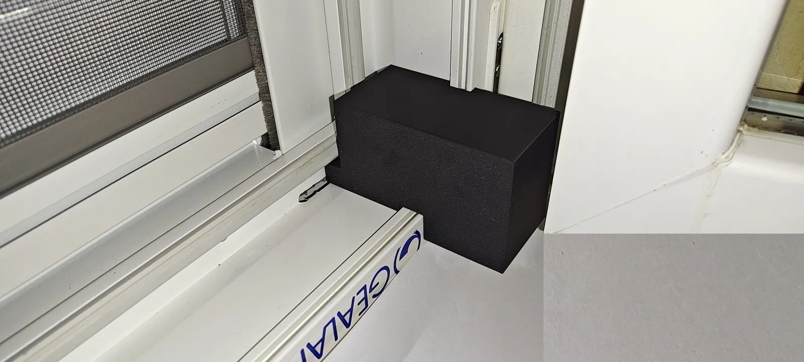 Robuster Fensterstopper für Aluminiumfenster | Fenstersicherung