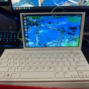 Raspberry Pi 400 Cyberdeck Gehäuse | Display-Halterung