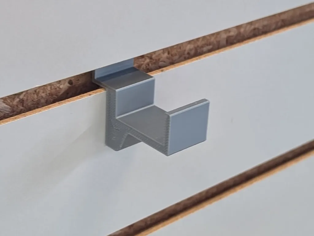 Slatwall Haken 1.0 Zoll | Robuste Wandhalterung für Lamellenwand