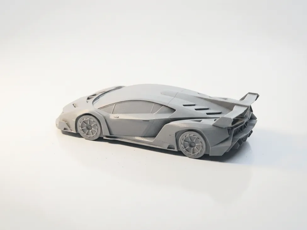 Lamborghini Veneno Modell | Aggressives Hypercar Sammlerstück - image6 Lamborghini Veneno Modell | Aggressives Hypercar Sammlerstück – Bild 6