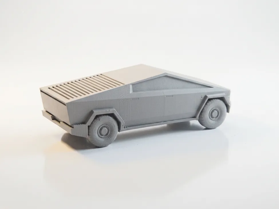 Tesla Cybertruck Modell | Futuristische Sammlerfigur - image4 Tesla Cybertruck Modell | Futuristische Sammlerfigur – Bild 4