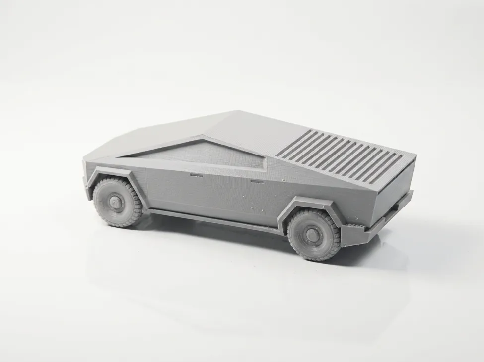Tesla Cybertruck Modell | Futuristische Sammlerfigur - image5 Tesla Cybertruck Modell | Futuristische Sammlerfigur – Bild 5
