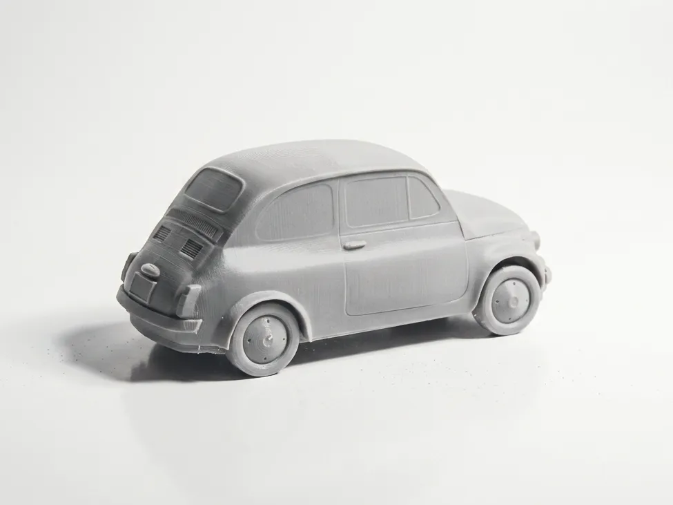 Vintage Fiat 500 Modellauto | Klassischer Oldtimer Sammlerstück - image5 Vintage Fiat 500 Modellauto | Klassischer Oldtimer Sammlerstück – Bild 5