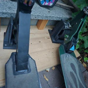 Micro Rocket Scooter Ständer | Bodenhalterung für Big Wheels