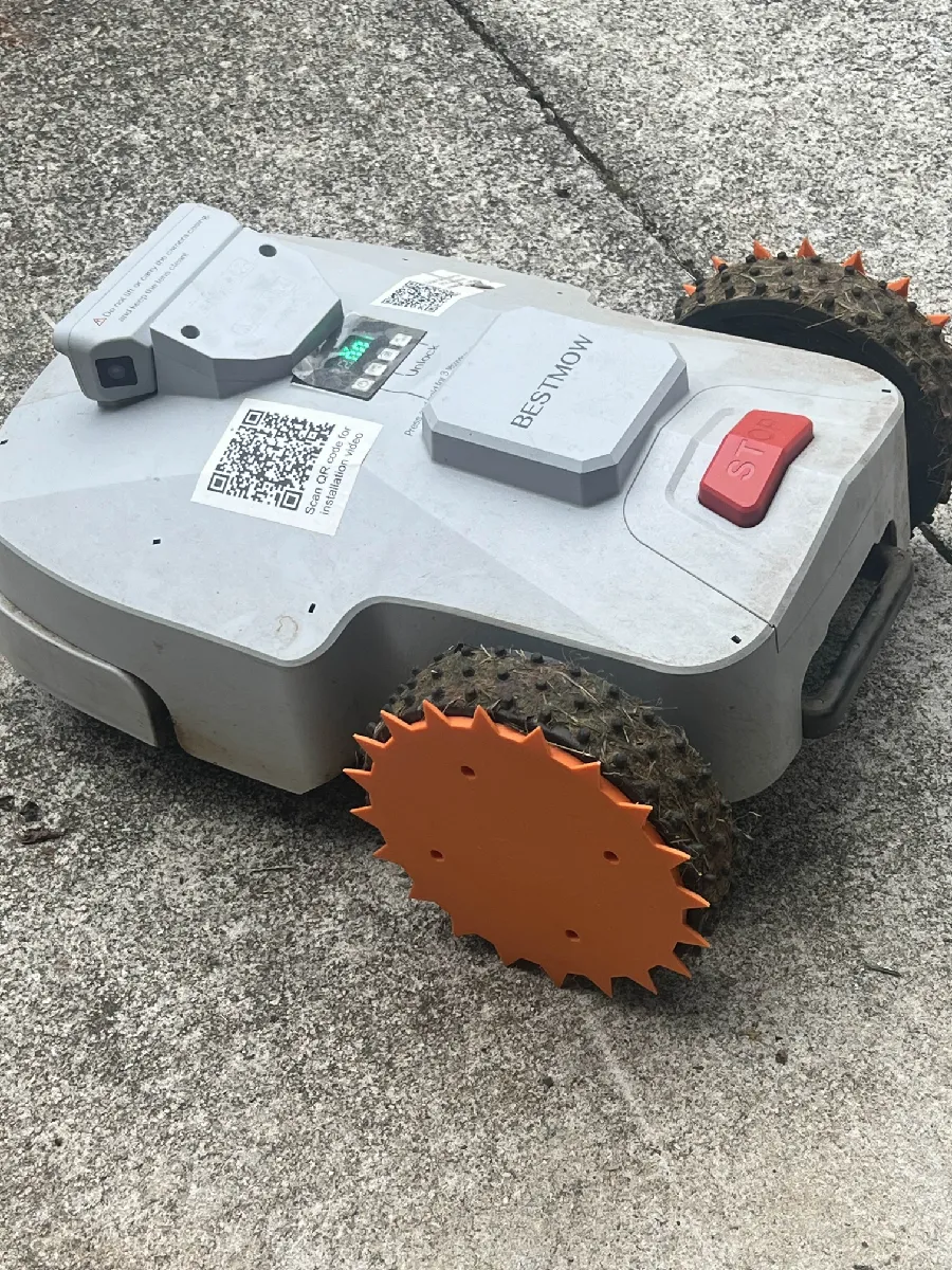 Bestmow T-100 Spikes | Mähroboter Rad-Upgrade für mehr Grip