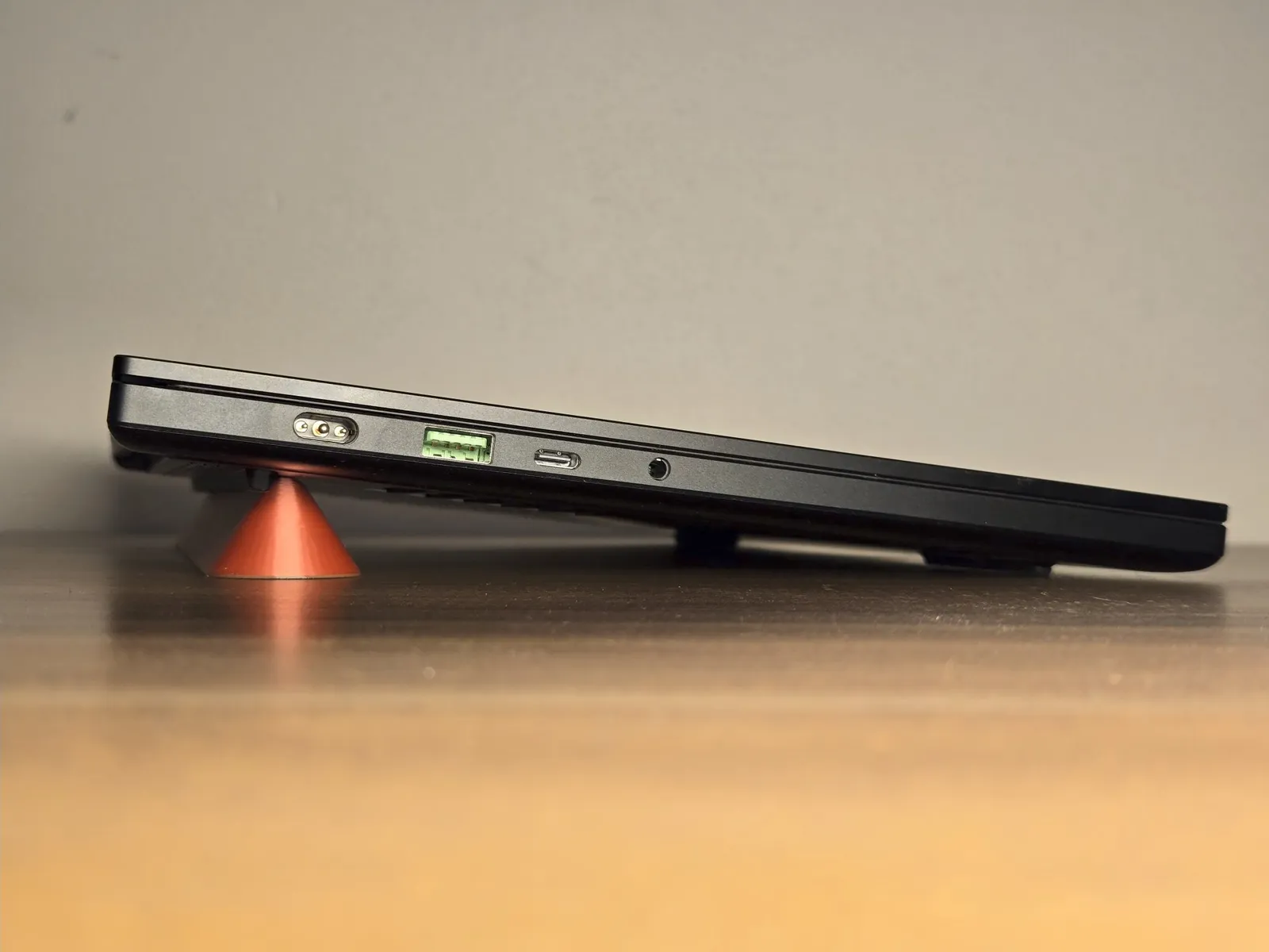 Laptop Riser Ergonomisch | Minimalistischer Notebook Ständer