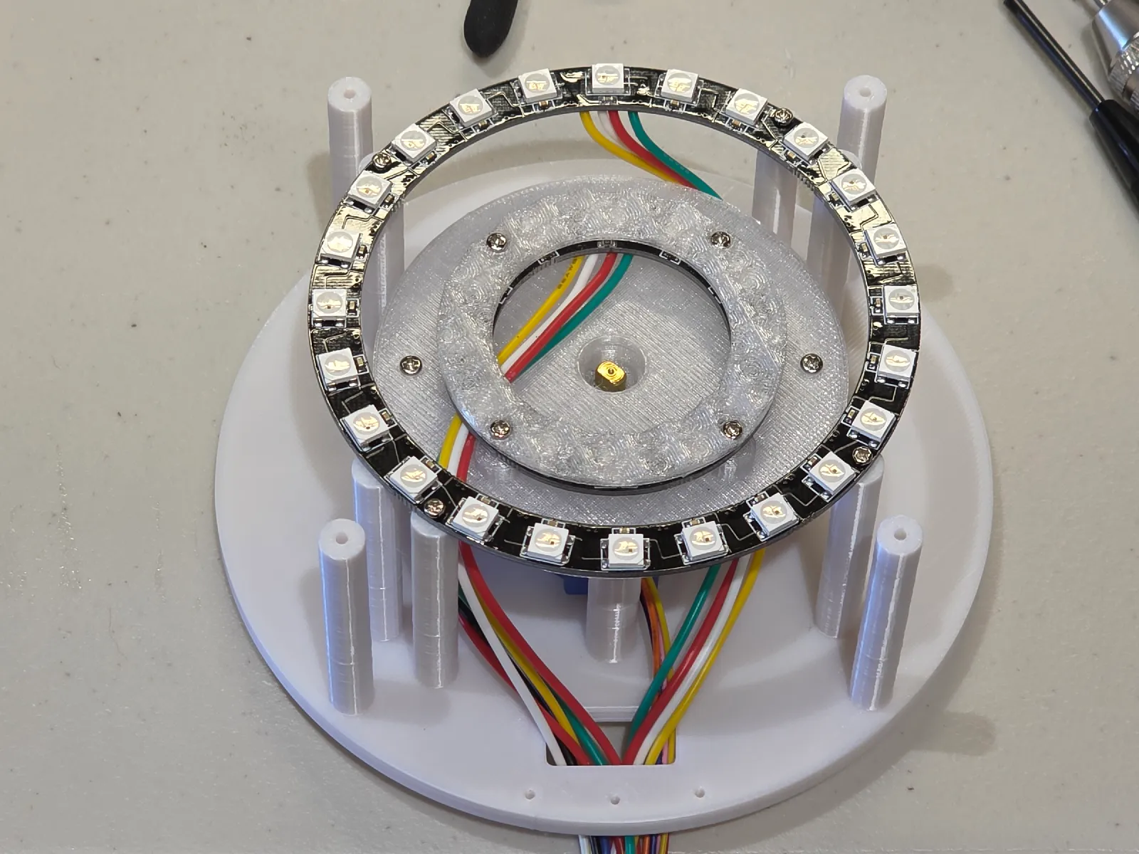Hybrid LED Ring & Stepper Motor Uhr | Moderne Tischuhr - image14 Hybrid LED Ring & Stepper Motor Uhr | Moderne Tischuhr – Bild 6