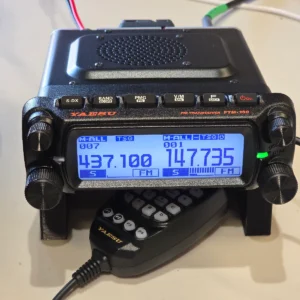 Yaesu FTM-150R Tischständer | Ergonomische Funkgeräte-Halterung
