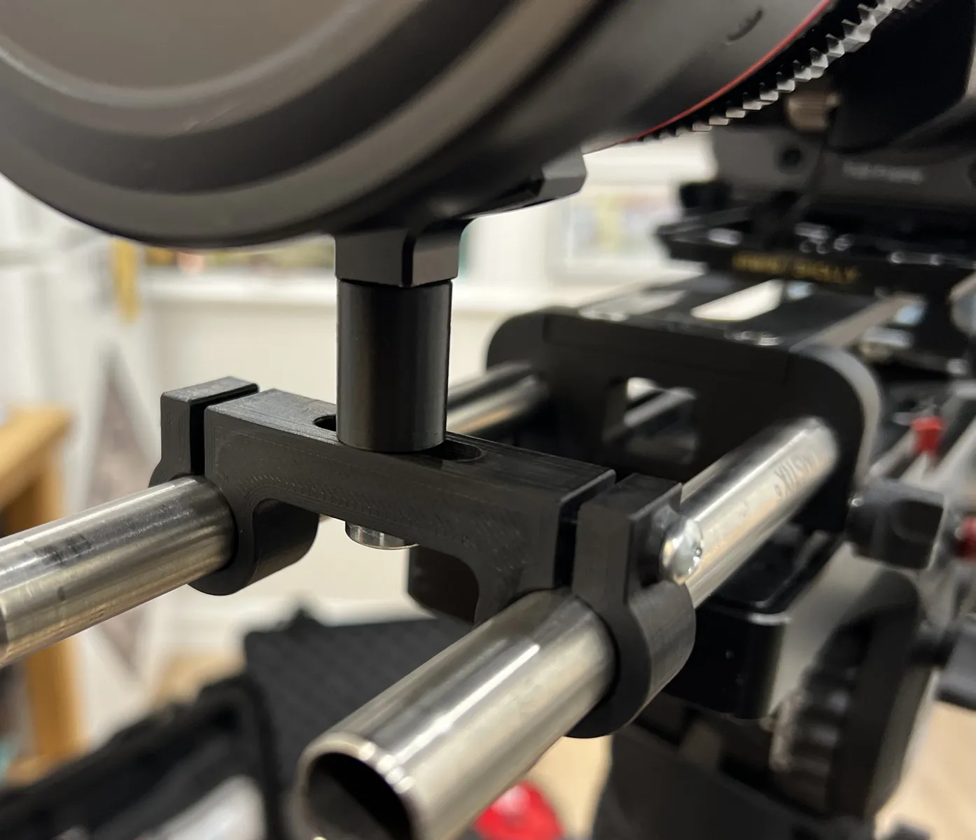 15mm Lens Support Bridge | Objektivstütze für Video-Rigs - image5 15mm Lens Support Bridge | Objektivstütze für Video-Rigs – Bild 5