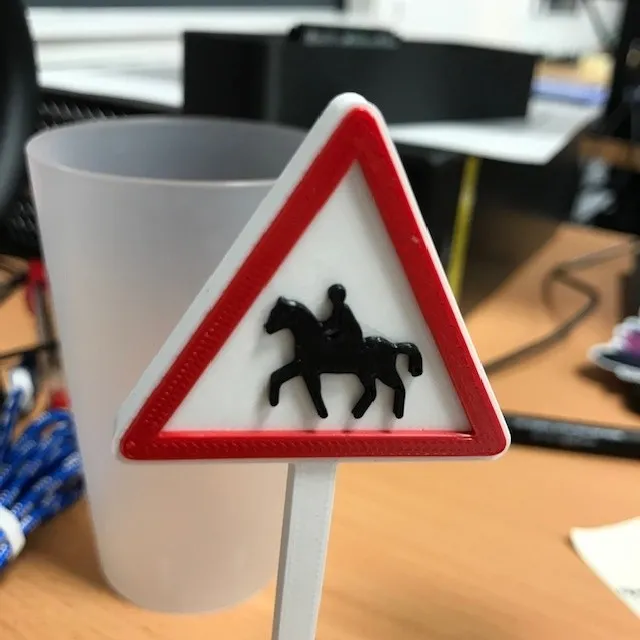 Achtung Reiter Warnschild | Miniatur Zubehör für Diorama