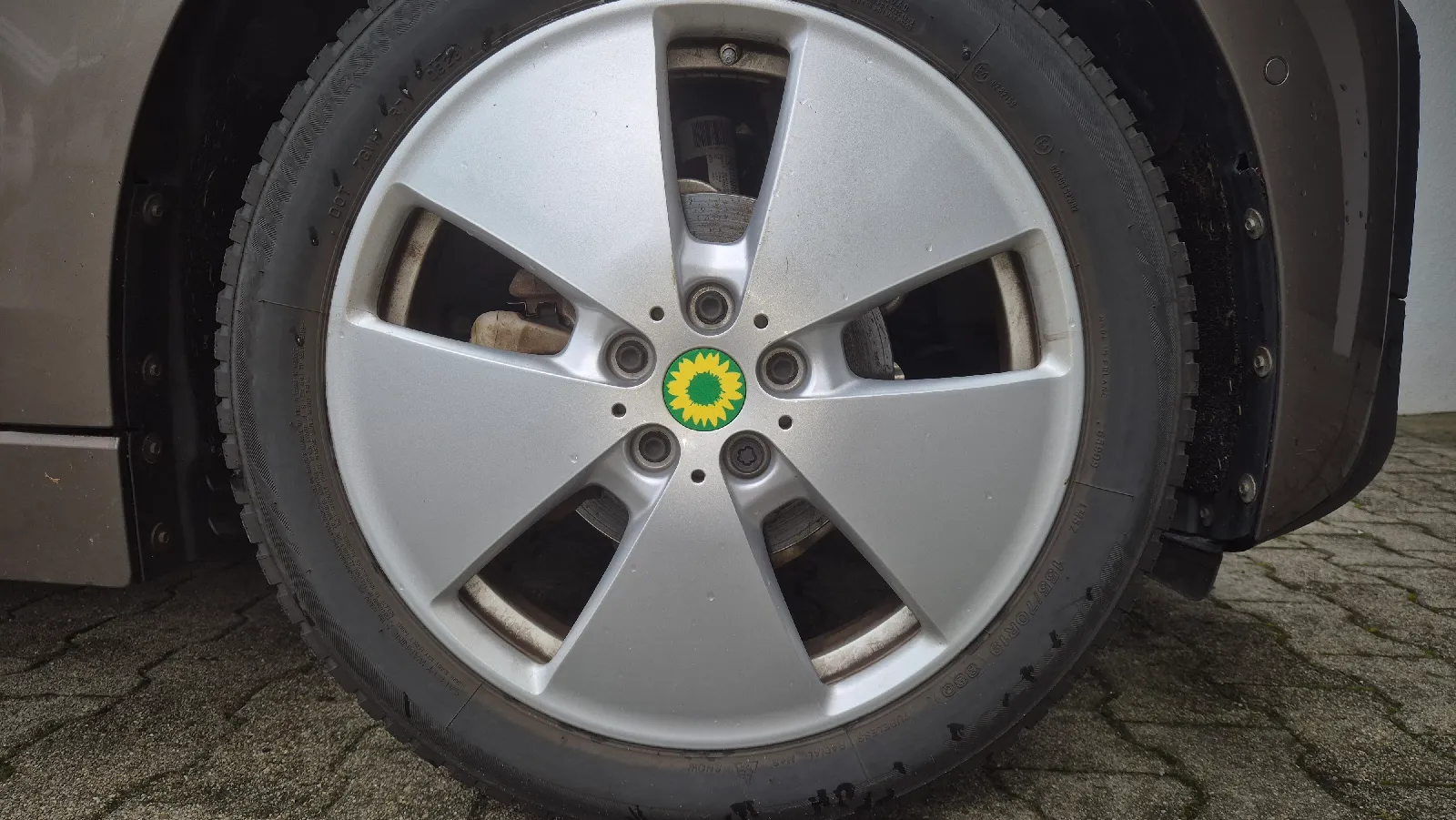 BMW i3 Radnabenabdeckung Sonnenblume
