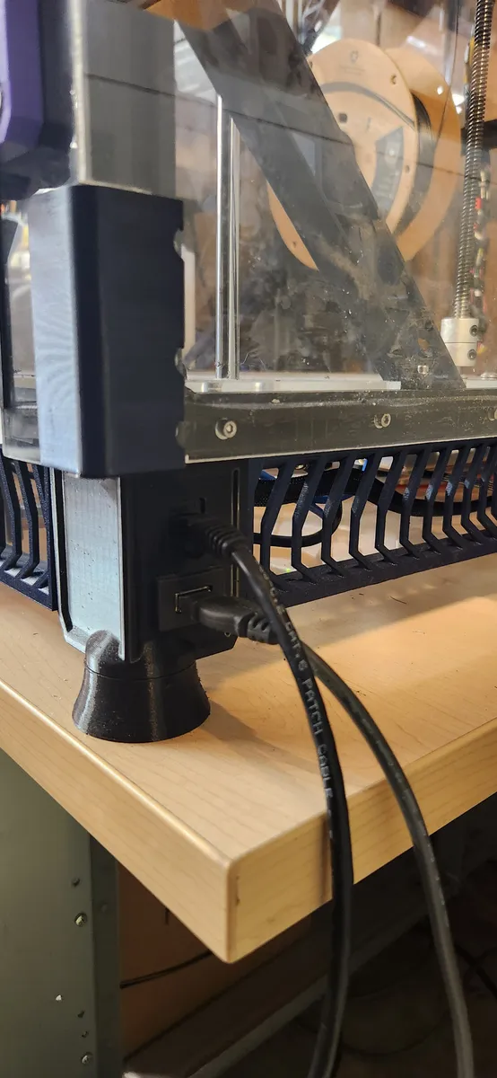 Zero G Mercury One Standfuss | USB & Ethernet Adapter Port