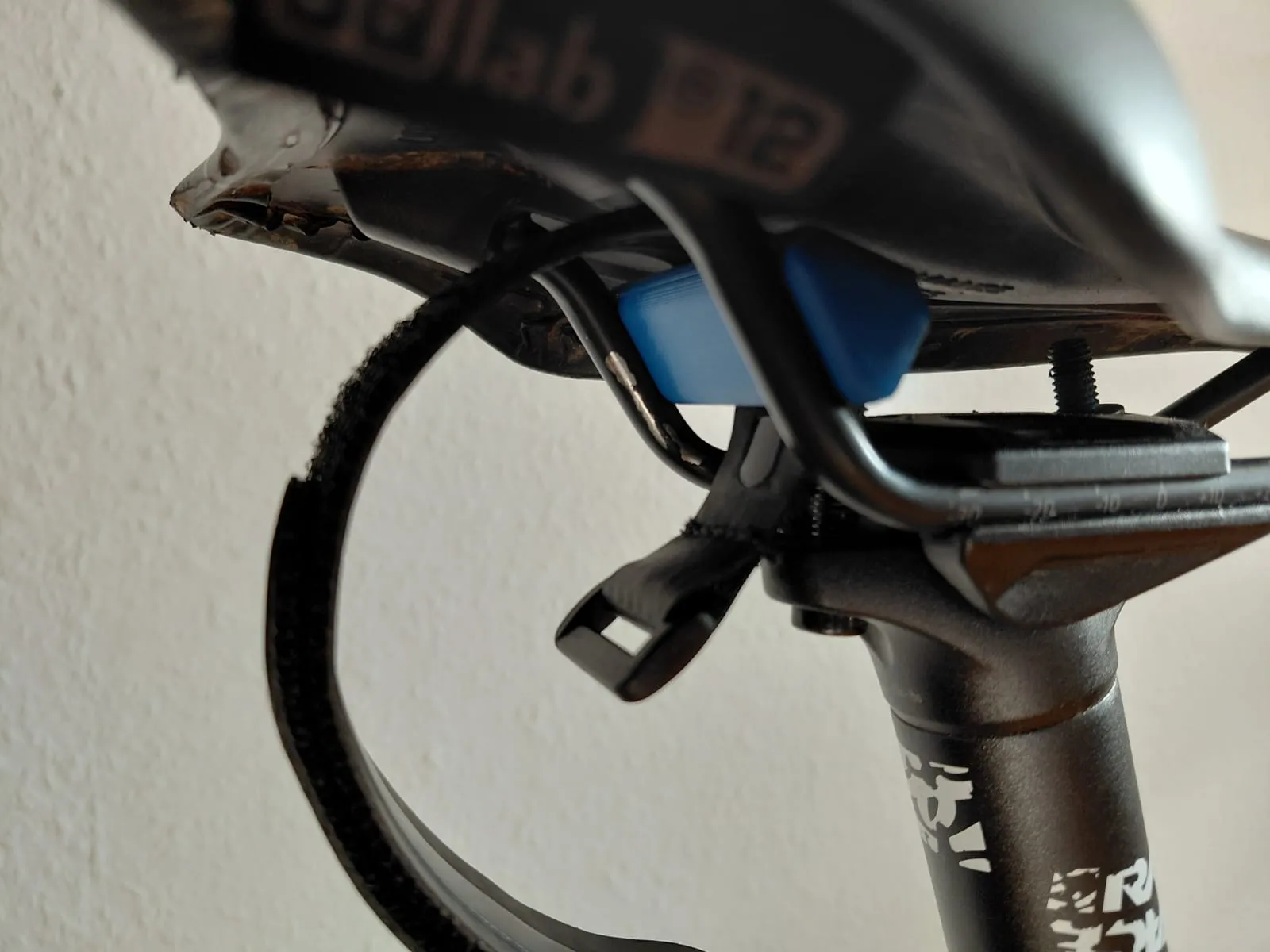 Fahrrad Satteltaschen Halter | Robuste Klett-Halterung