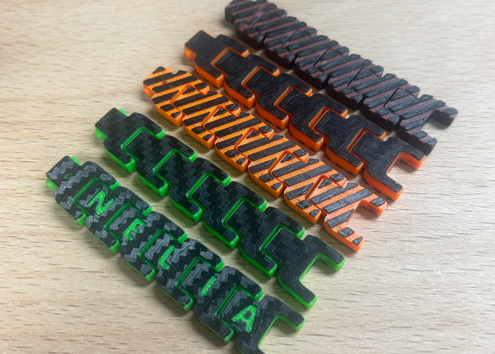 Personalisiertes Gliederarmband | Custom Letter Bracelet - image5 Personalisiertes Gliederarmband | Custom Letter Bracelet – Bild 5