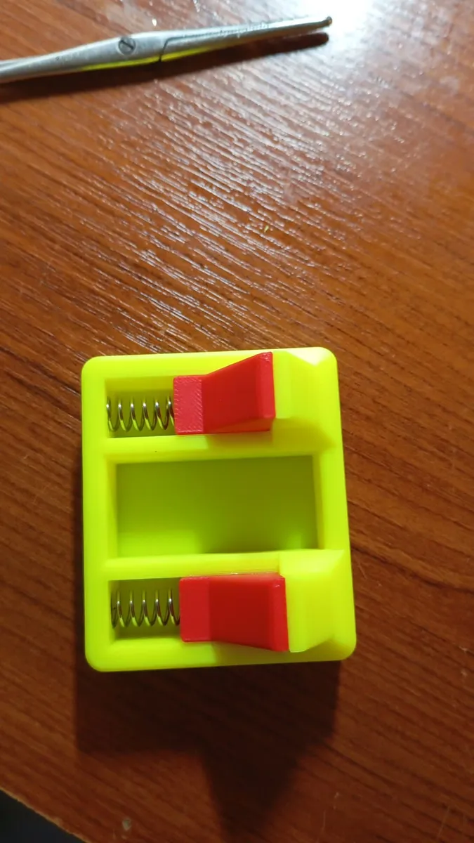 Löthilfe Federklemme 20mm | Werkstatt-Organizer