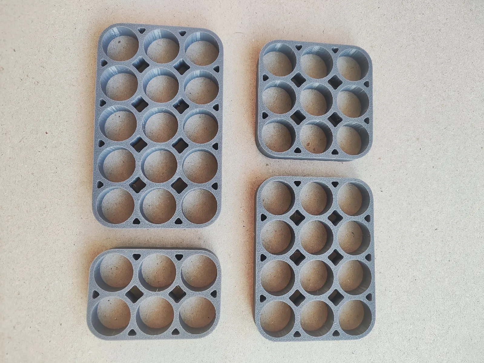 18650 Akku-Halter Triple Row | Batterie-Management & Organisation - image3 18650 Akku-Halter Triple Row | Batterie-Management & Organisation – Bild 3