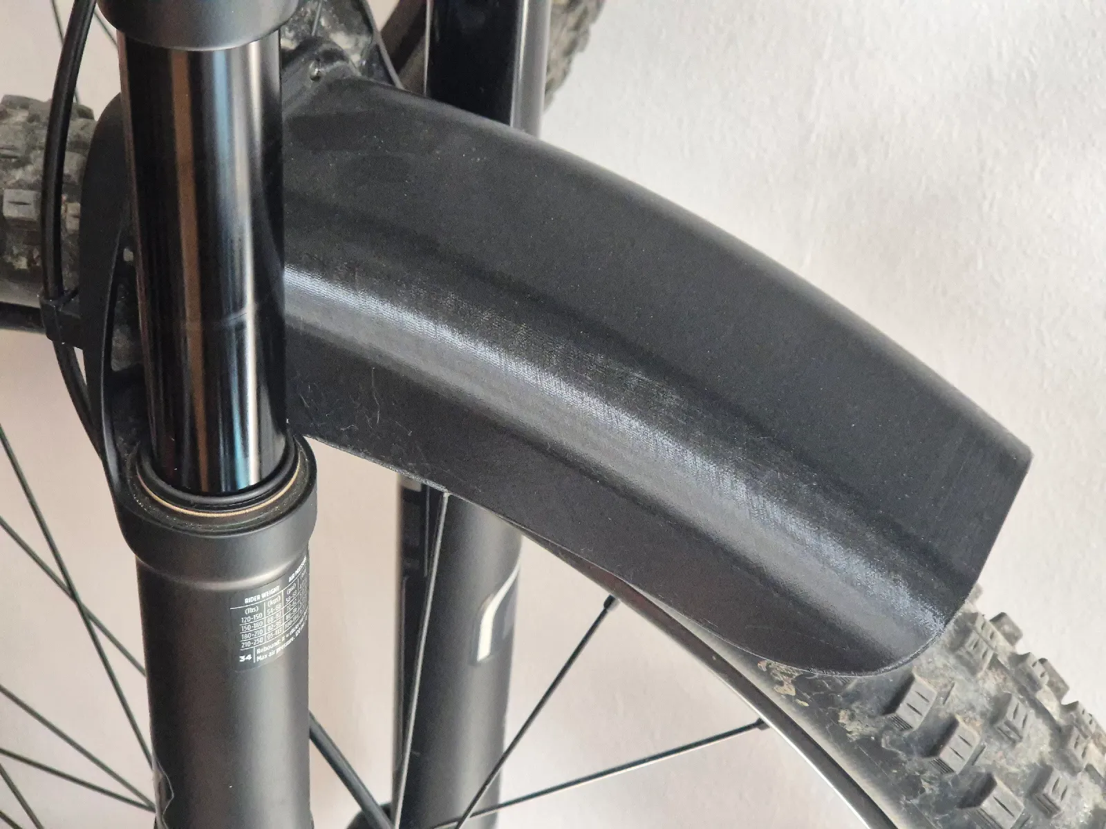 Mudguard für Fox 34 Rhythm | Passgenaues Schutzblech - image3 Mudguard für Fox 34 Rhythm | Passgenaues Schutzblech – Bild 3