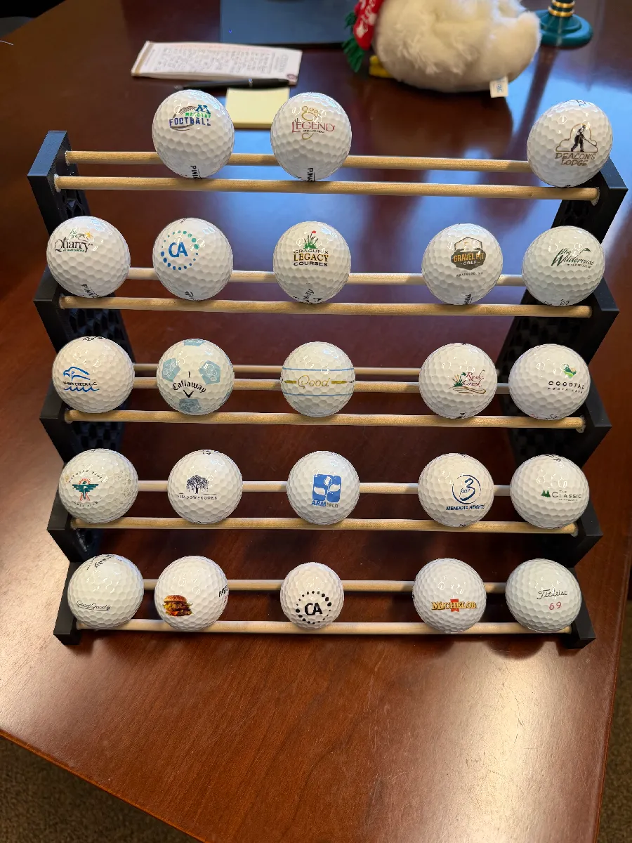 Golfball Display Ständer | Elegante Golfball Aufbewahrung - image3 Golfball Display Ständer | Elegante Golfball Aufbewahrung – Bild 3