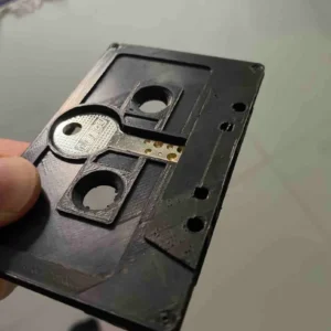 Geheimversteck Kassette | Schlüssel-Safe im Retro-Design