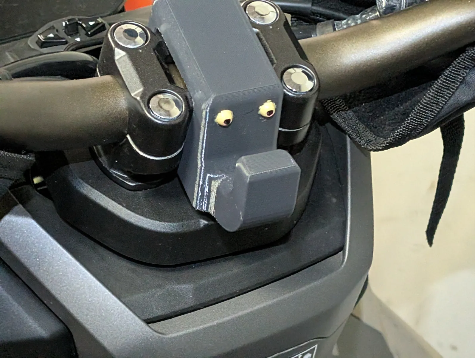 Honda ADV160 Lenkerhaken Elephant | Motorrad Gepäckhaken