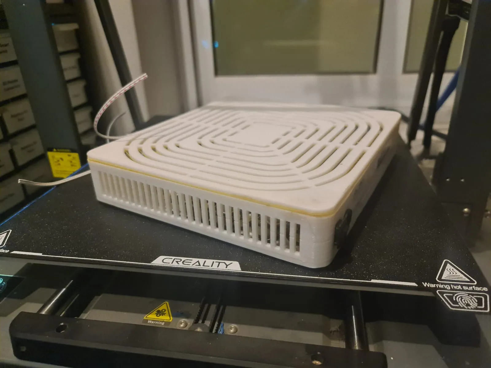 ESP32 Smart Home Gehäuse mit Sensor-Aussparungen - image4 ESP32 Smart Home Gehäuse mit Sensor-Aussparungen – Bild 4