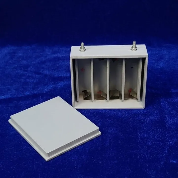 AA Batteriehalter 4-fach Gehäuse (6V / 1.5V)