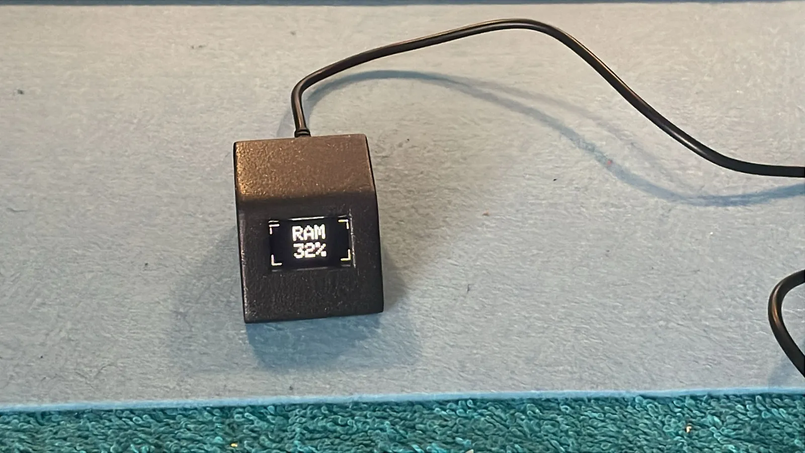 System-Monitor für Windows 11 (OLED-Display) - image4 System-Monitor für Windows 11 (OLED-Display) – Bild 4