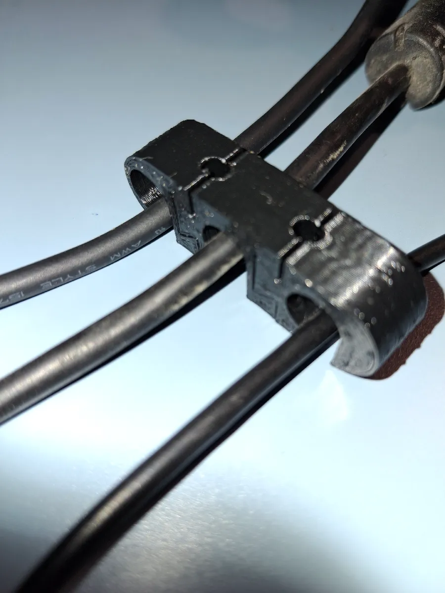 Modulare Kabel-Organizer-Leiste