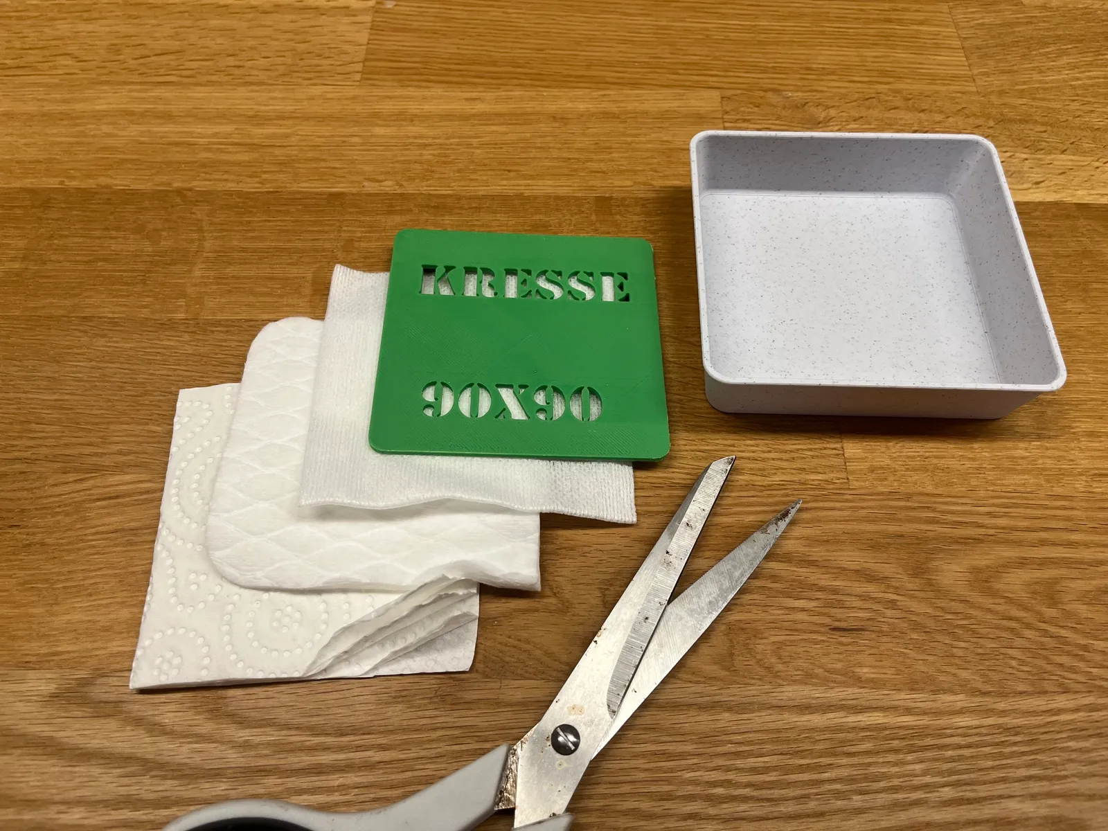 Kresse-Anzucht-Set mit Schneideschablone - image5 Kresse-Anzucht-Set mit Schneideschablone – Bild 5